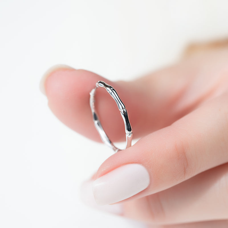 Bamboo Grove VVS1 Vintage Wedding Ring in 18K White Gold Closeup Hand View