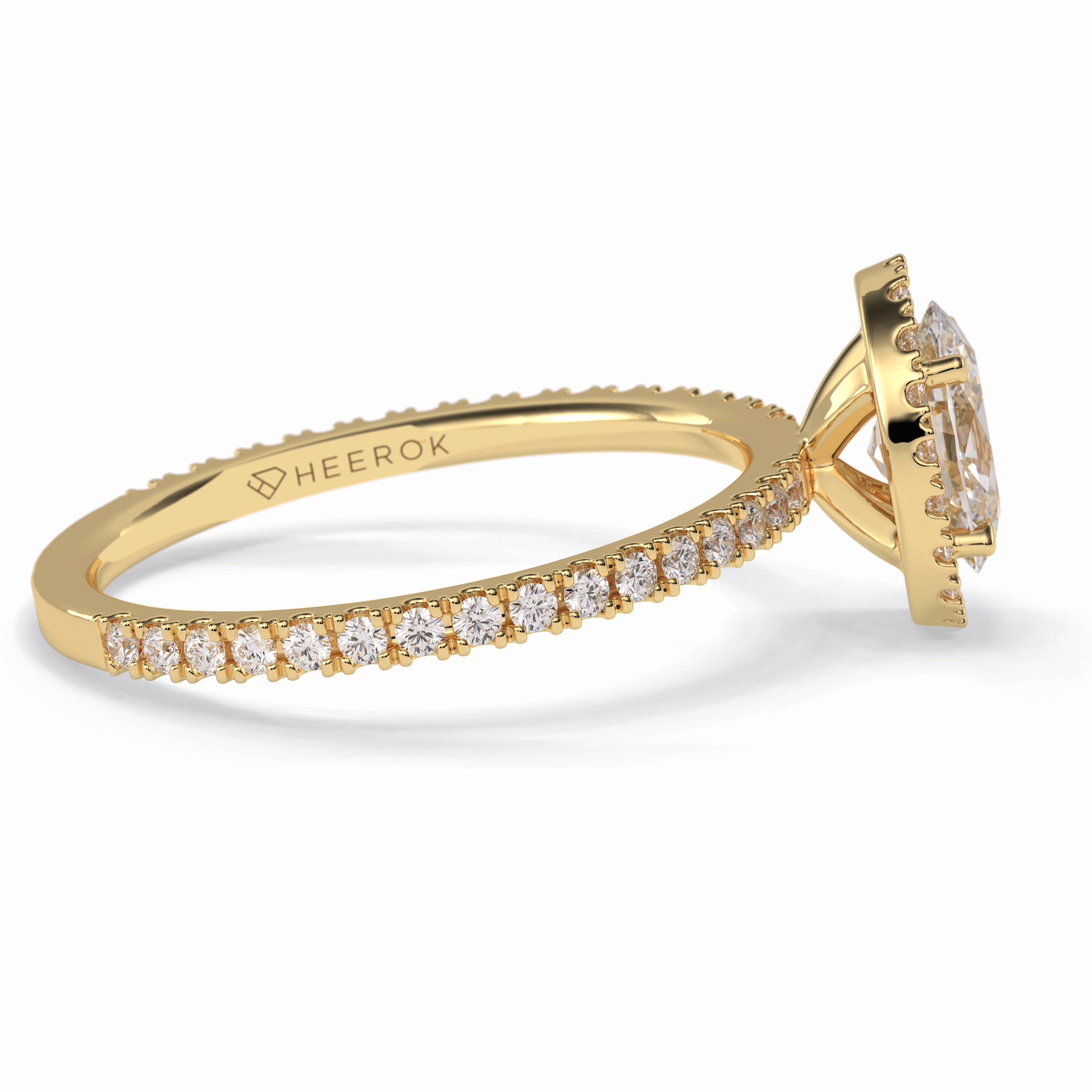 Celestial 0.75 Carat Oval VS1 Lab-Grown Halo Engagement Ring in 18k Yellow Gold