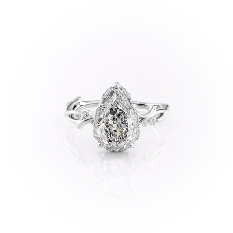 Divine Gleam 2 Carat VVS Lab‑Grown Pear Halo Engagement Ring in 18K Gold