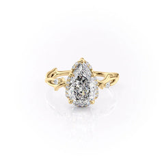 Divine Gleam 2 Carat VVS1 Lab‑Grown Pear Halo Engagement Ring in 18K Yellow Gold Front View 