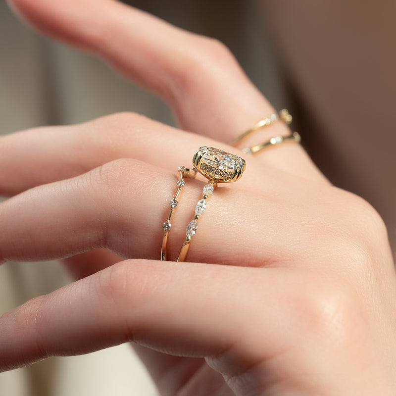 Echo Wave VVS1 Lab-Grown Half-Eternity Wedding Ring in 18K Yellow Gold Closeup View