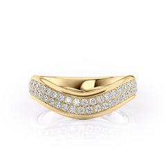 Elegant Curves VVS1 Lab-Grown Wedding Ring in 18K Yellow Gold Front View