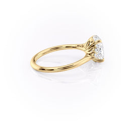 Elowen Grace 2.70 Carat VVS Lab-Grown Oval Engagement Ring in 18K Yellow Gold Right View