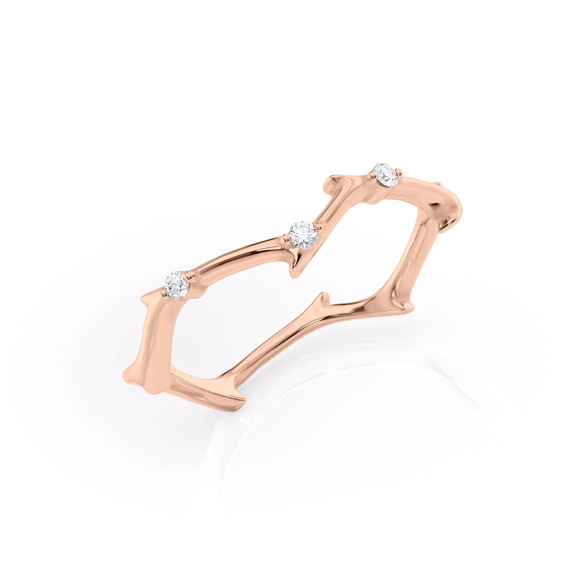 Enchanted Thicket VVS1 Lab-Grown Vintage Wedding Ring in 18K Rose Gold Standing View