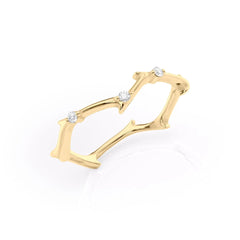 Enchanted Thicket VVS1 Lab-Grown Vintage Wedding Ring in 18K Yellow Gold Standing View