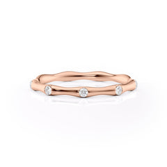 Gentle Wave VVS1 Lab‑Grown Half Eternity Wedding Ring in 18K Rose Gold Front View