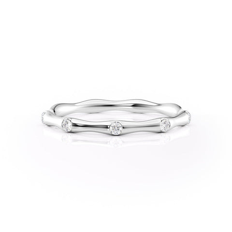 Gentle Wave VVS Lab‑Grown Half Eternity Wedding Ring in 18K Gold