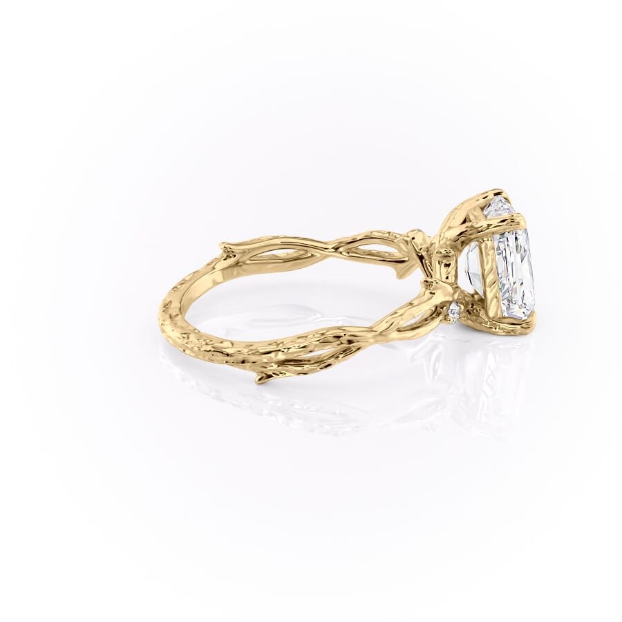 Luminescent 2.78 Carat VVS1 Lab-Grown Radiant Three-Stone Engagement Ring in 18K Yellow Gold Right View