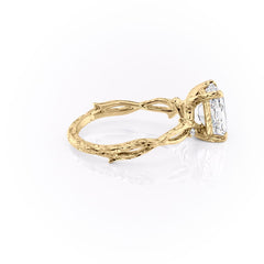 Luminescent 2.78 Carat VVS1 Lab-Grown Radiant Three-Stone Engagement Ring in 18K Yellow Gold Right View