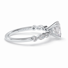 Luminous Grace 1.00 Carat Oval VS1 Lab-Grown Solitaire Engagement Ring in 18K Gold