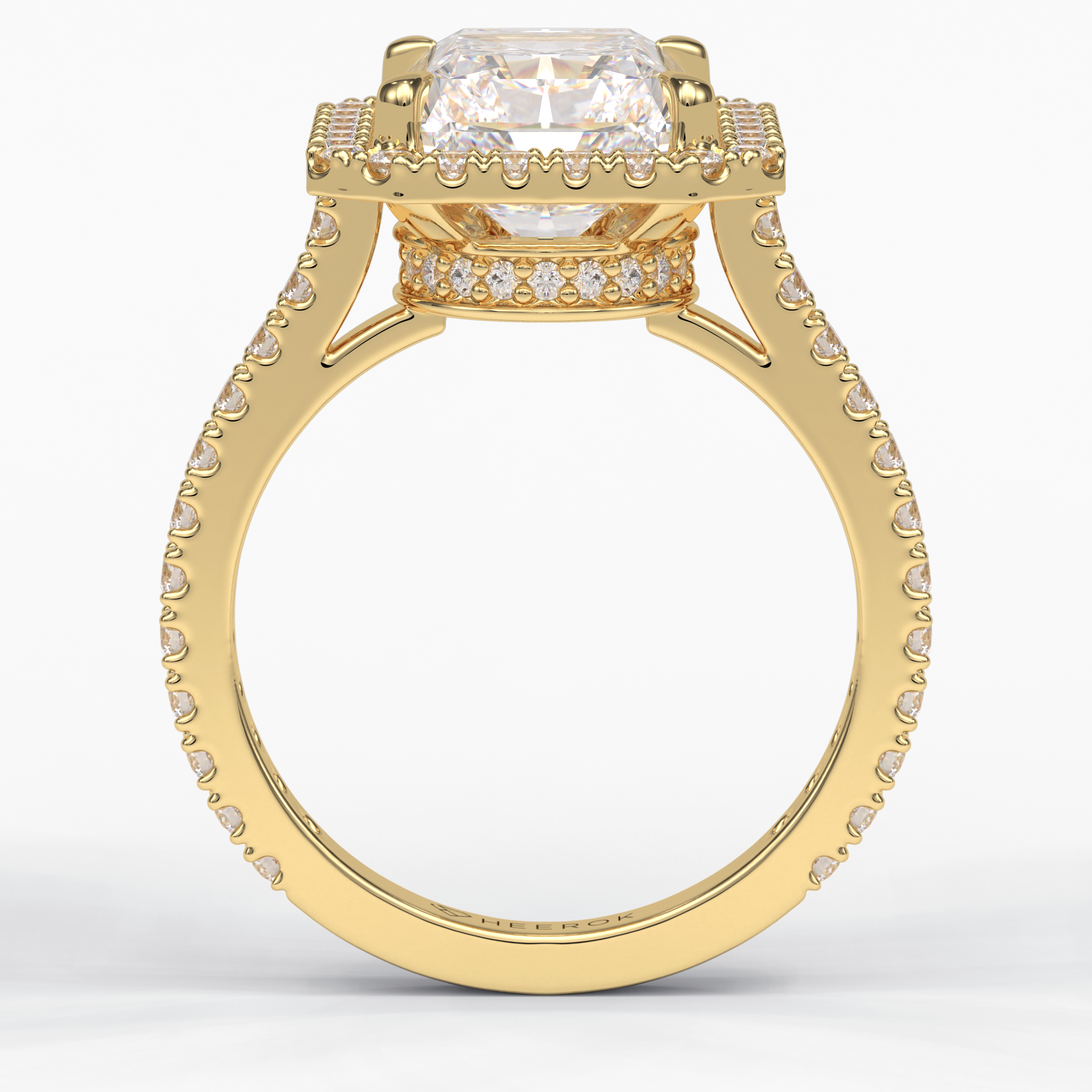 Grand Regent 4.51 Carat Radiant VS1 Lab-Grown Halo Engagement Ring in 18K Gold