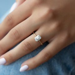 Majestic Empress 2.08 Carat VVS1 Lab‑Grown Emerald Solitaire Engagement Ring in 18K Yellow Gold Finger Front View 1