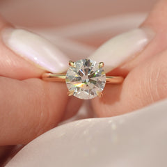 Stellar Round 2.50 Carat VVS1 Lab‑Grown Hidden Halo Engagement Ring in 18K Yellow Gold Closeup View