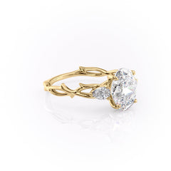 Timeless Elegance 1.58 Carat VVS1 Lab-Grown Oval Three Stone Engagement Ring in 18K Yellow Gold
 Front Cross View