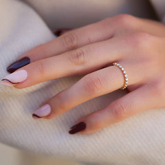 Timeless Sparkle VVS1 Lab-Grown Half-Eternity Wedding Ring in 18K Yellow Gold Closeup View