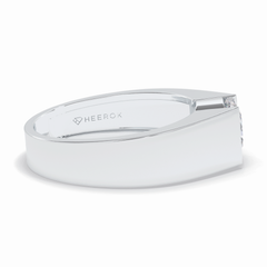 Urban 1.11 Carat Round VS1 Lab-Grown Hidden Halo Engagement Ring in 18k Gold